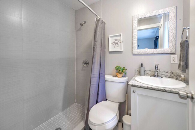 Building Photo - 437 NE 69th St