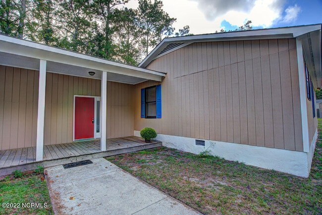 Building Photo - 180 Country Haven Dr