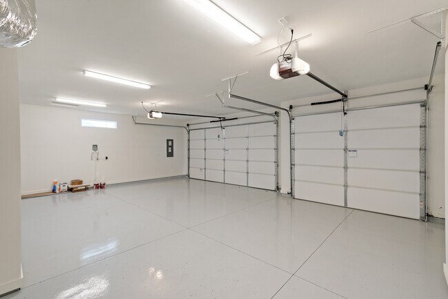 Building Photo - 4497 N Girasolo Ave