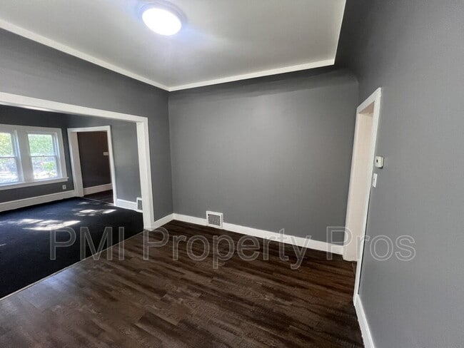 Building Photo - 1536 N 38th St