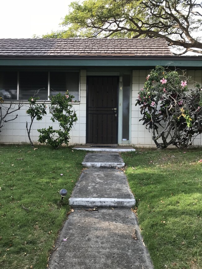 Great location! Near Kahala mall, great s... - Great location!  Near Kahala mall, great s...