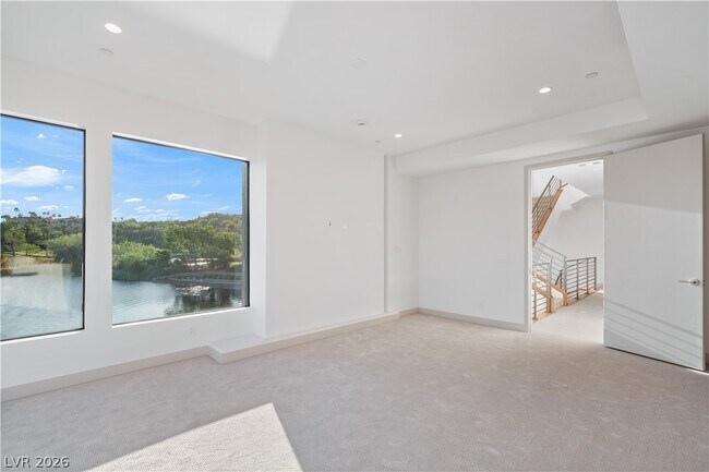 Building Photo - 66 Lakefront Dr