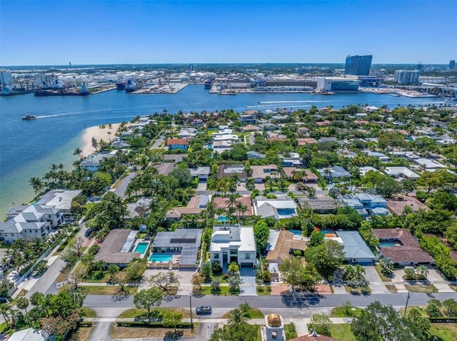 Building Photo - 2001 Marietta Dr