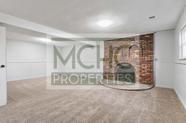 Building Photo - 16090 Nall Ave