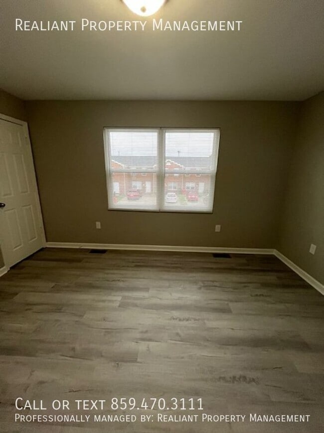 Building Photo - 210 Coburn Dr