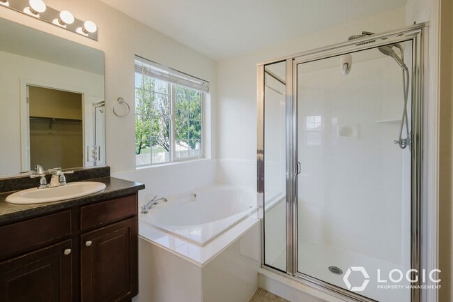 Building Photo - 7673 Decrescendo Dr