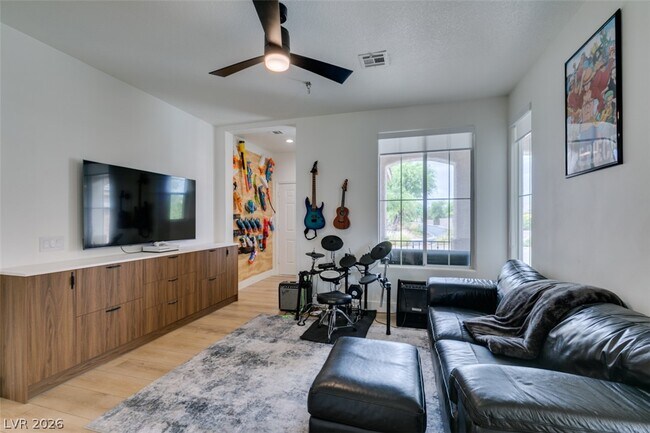 Building Photo - 7210 Shallowford Ave