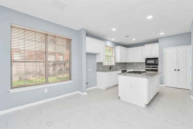 Building Photo - 19 Long Springs Pl
