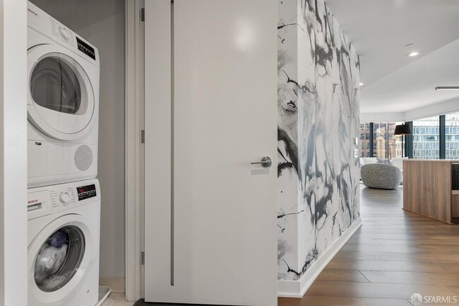 Building Photo - 280 Spear St