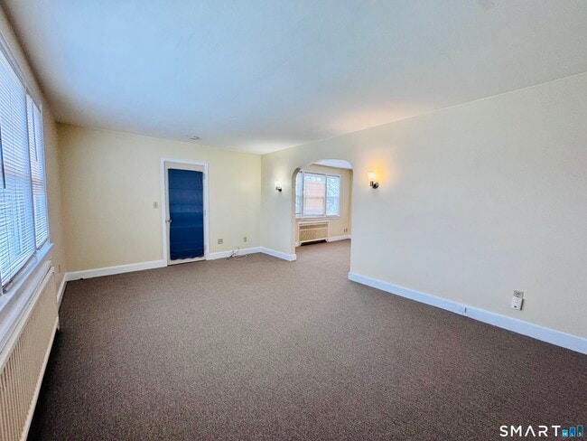 Building Photo - 47 Clover St