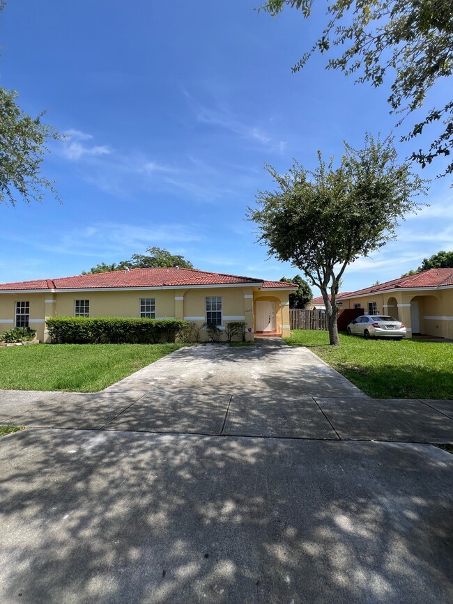 Building Photo - 12233 SW 215th Terrace