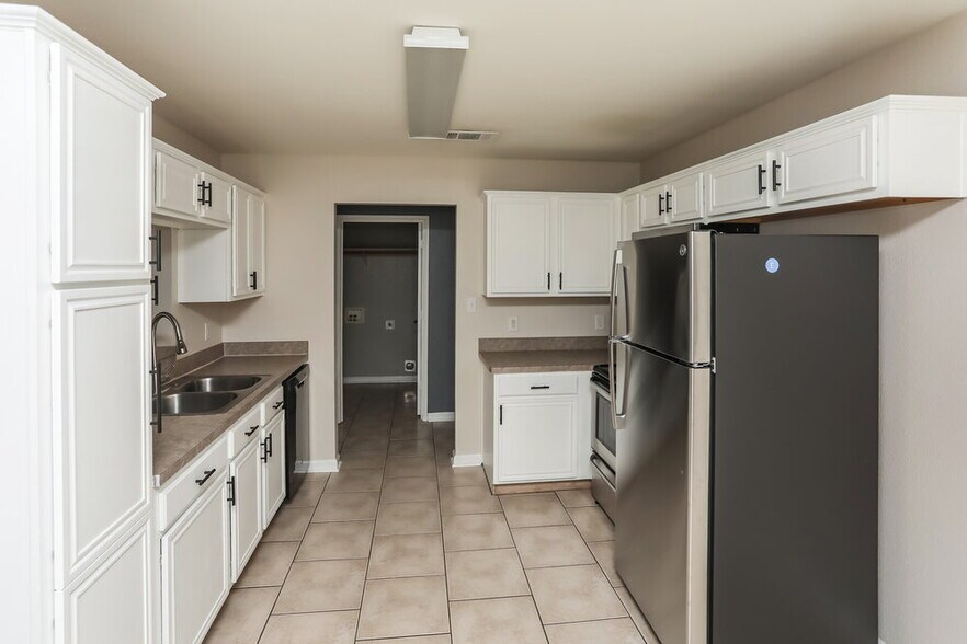 Building Photo - 1217 Crooked Creek Ct