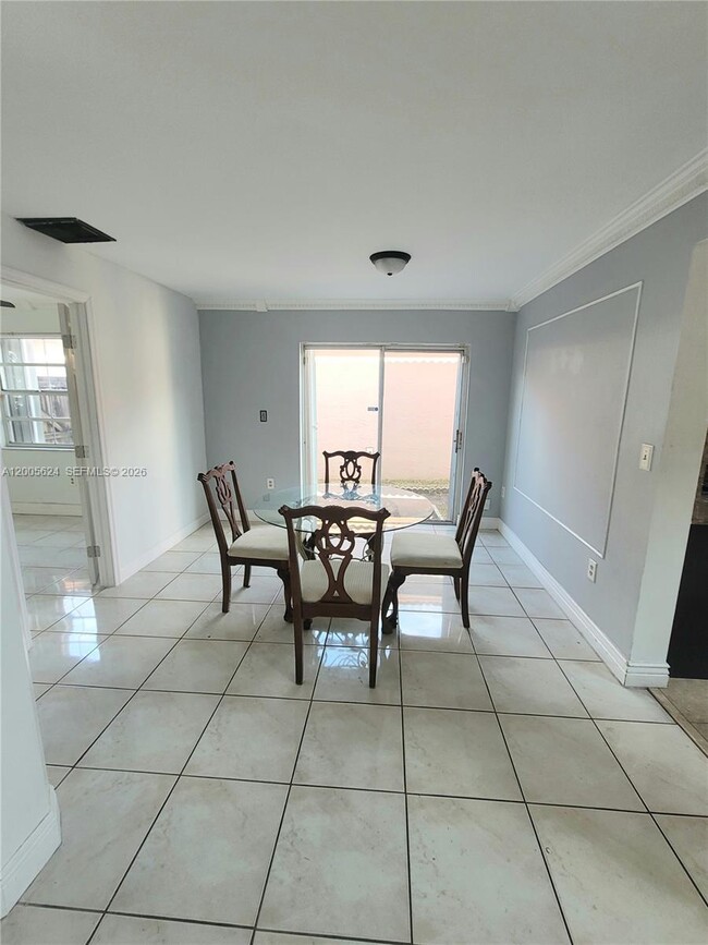 Building Photo - 8248 NW 199th Terrace