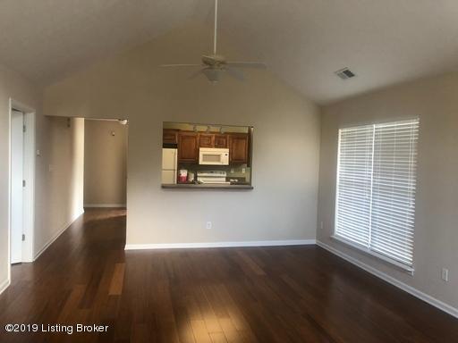 Building Photo - 405 Fledge Dr