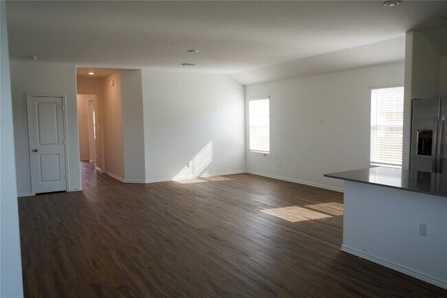 Building Photo - 5416 Bellissima Way