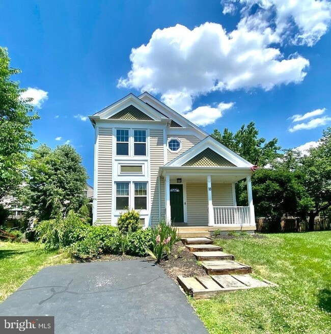 Building Photo - Discover Your Dream Home in Countryside’s Serene Cul-de-Sac