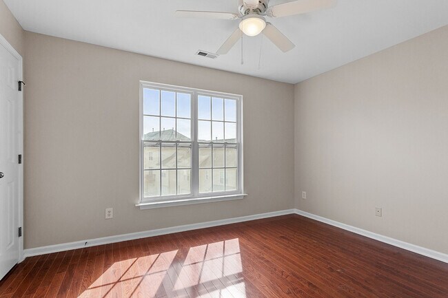 Building Photo - 10028 Blackwell Drive - 1