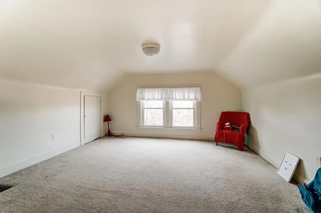 Building Photo - 3317 Wunder Ave