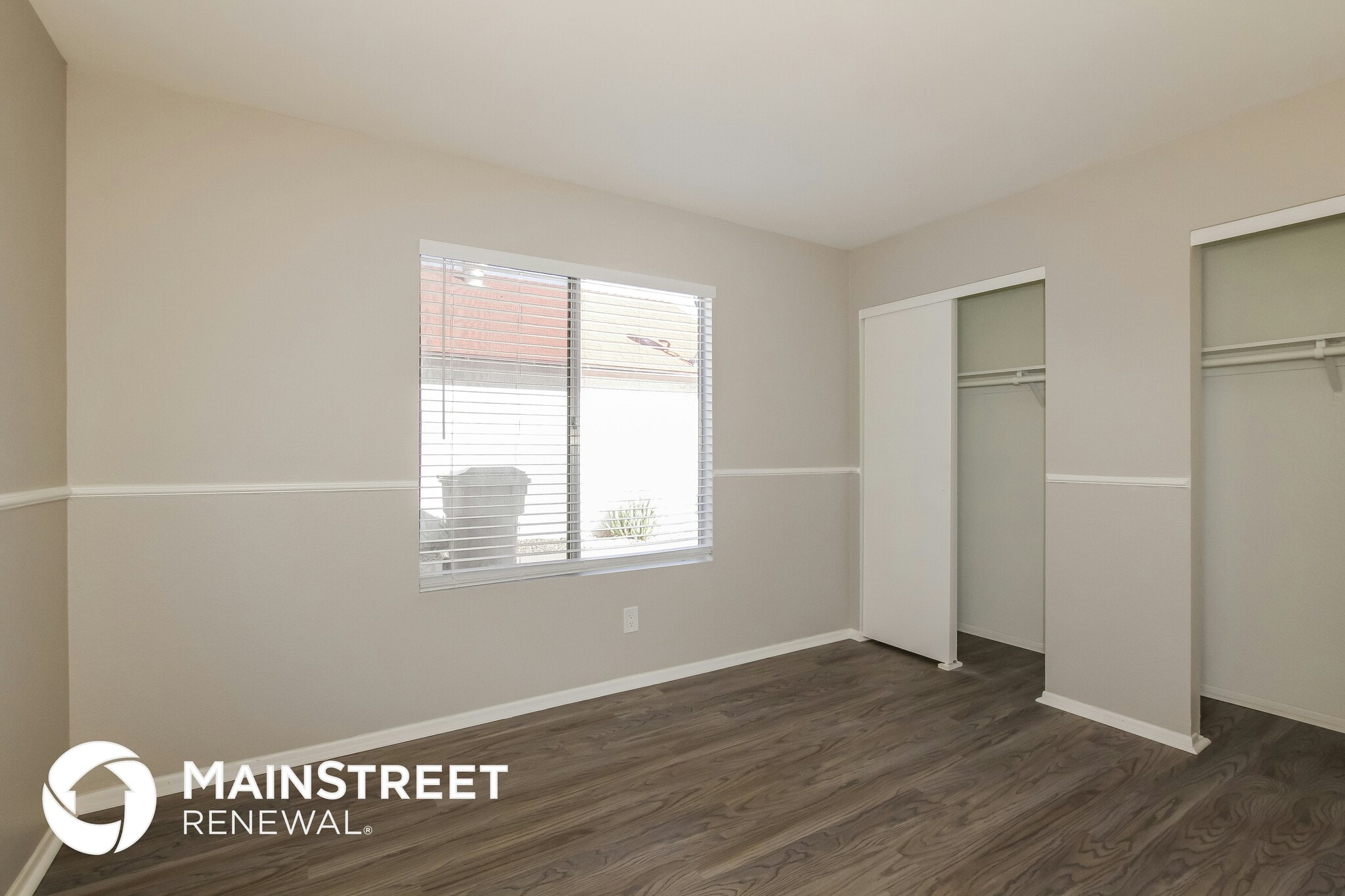 Building Photo - 5514 W Joan De Arc Ave