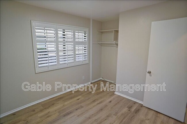 Building Photo - 27553 Saffron Ln