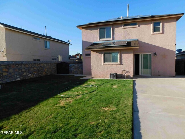 Building Photo - 14024 Tierra Halcon Dr