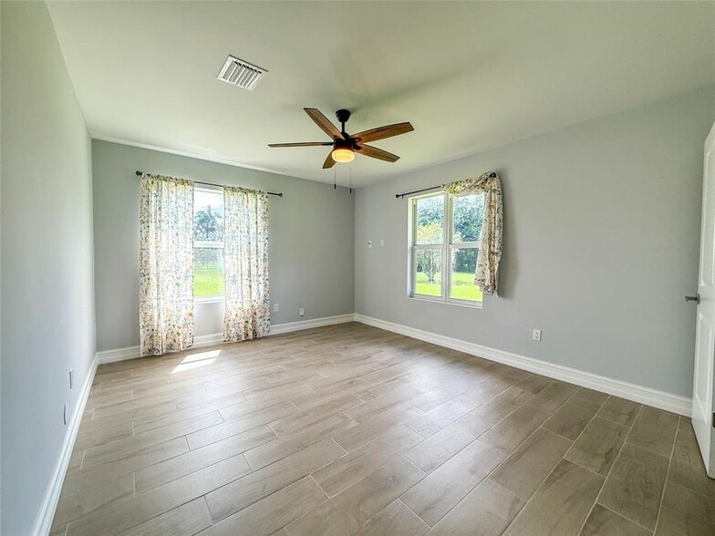 Building Photo - 17420 SW 54th St