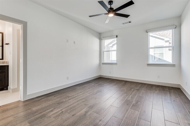 Building Photo - 2609 La Altura Ln