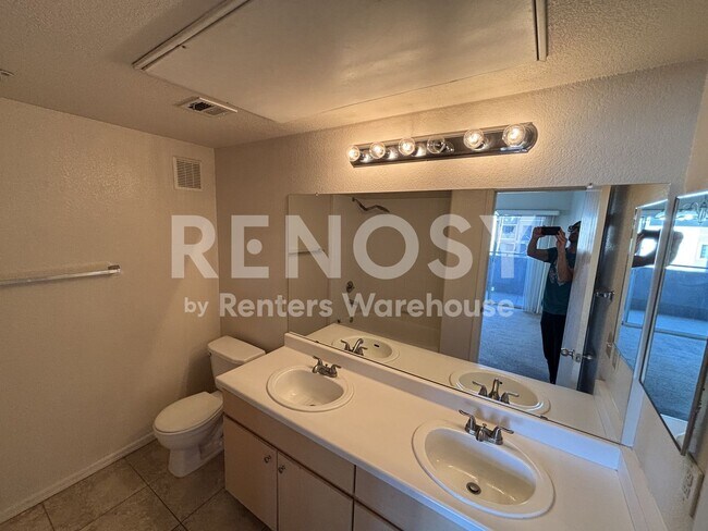 Building Photo - Beautiful Condo The Cliff At North Mountain!
