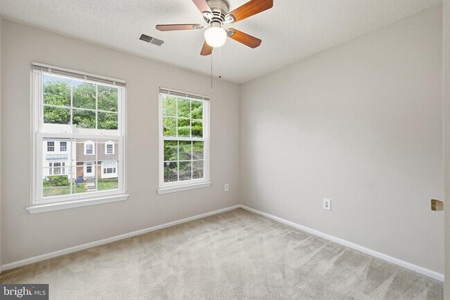 Building Photo - 4000 Sparrow House Ln