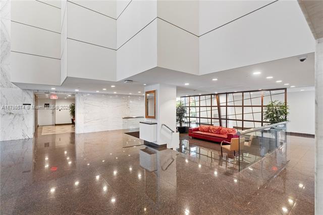 Building Photo - 1541 Brickell Ave