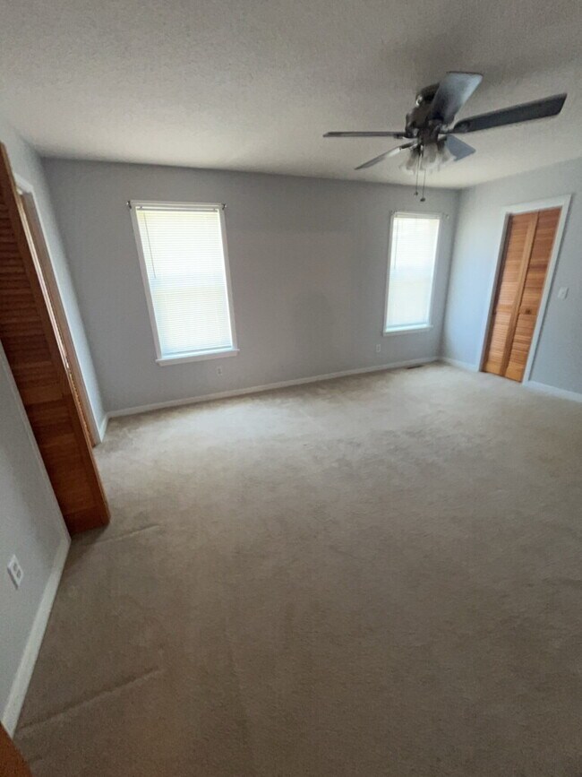 Building Photo - 2915 Cathedral Ln