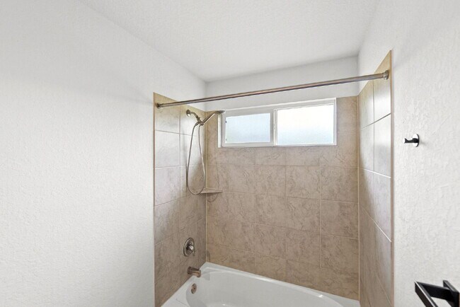 Building Photo - New Rental Alert! 2 Weeks Free Rent with 15 Month Lease