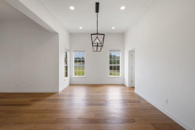Building Photo - 17133 Majestic Ridge Rd
