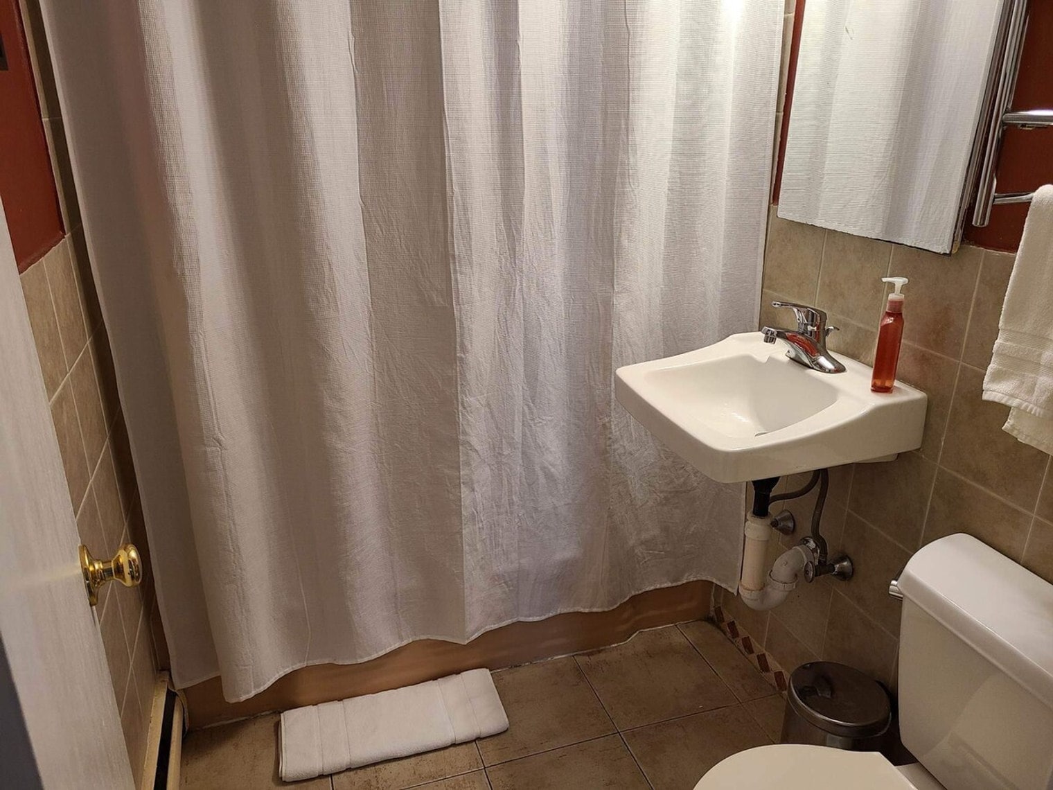 Building Photo - 197 Kent St