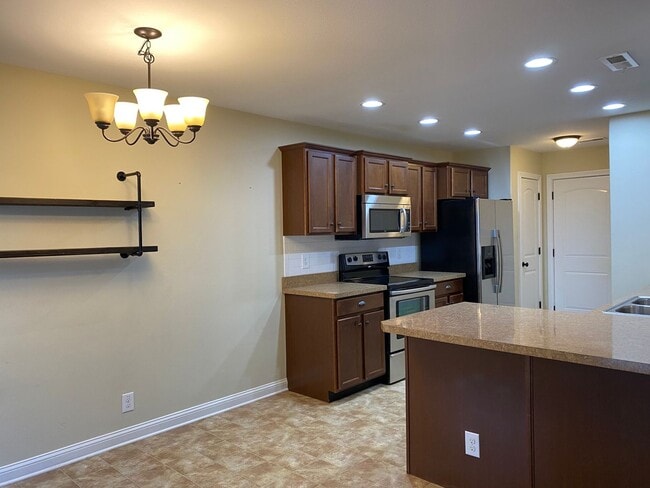 Building Photo - Great Location!! Beautiful Partial Brick H...