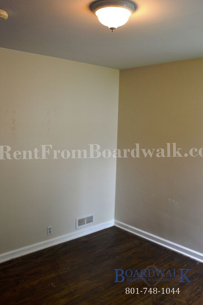 Building Photo - 1247 E 1300 S