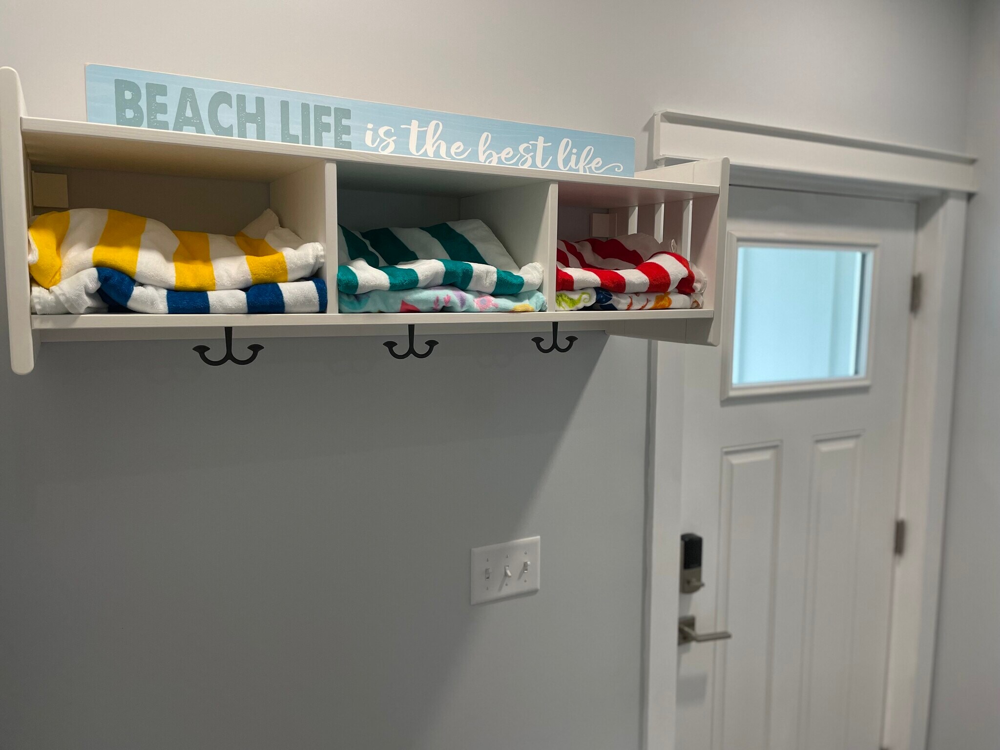 Entry way - 2226 Joan Ave