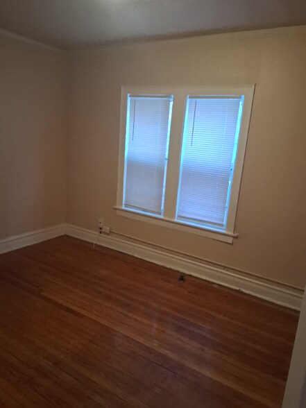 Building Photo - 8028 S Jeffery Blvd