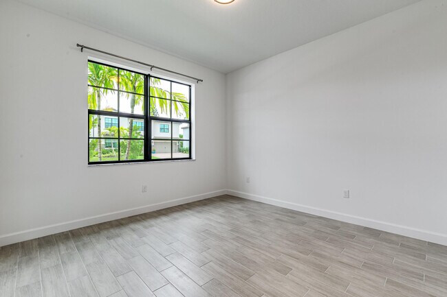 Building Photo - 3170 Streng Ln