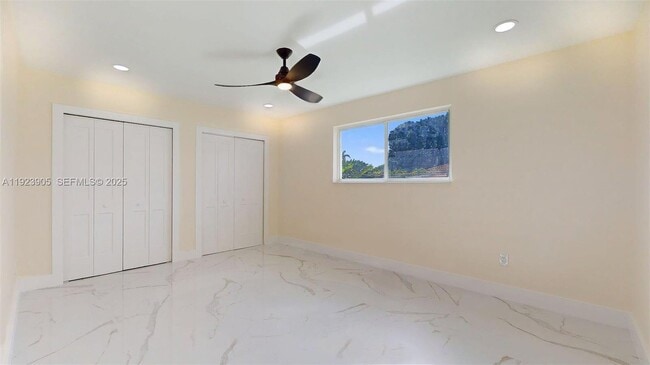 Building Photo - 3801 SW 132nd Ave