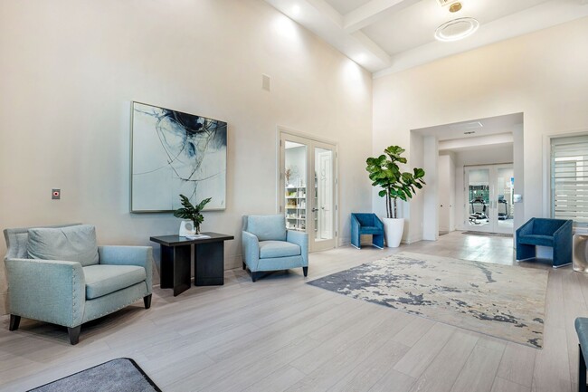 Building Photo - 14081 Heritage Landing Blvd