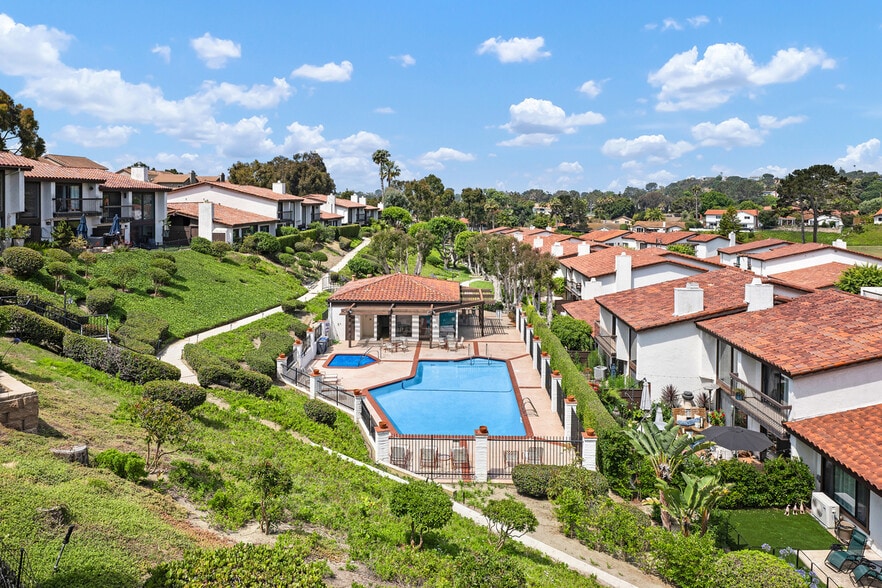 Building Photo - 1047 Santa Helena Park Ct