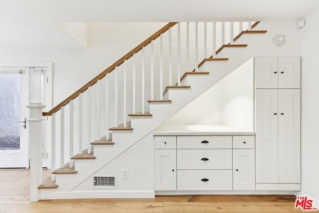 Building Photo - 665 Washington Blvd