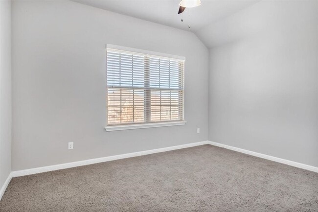 Building Photo - 131 Desert Rose Dr