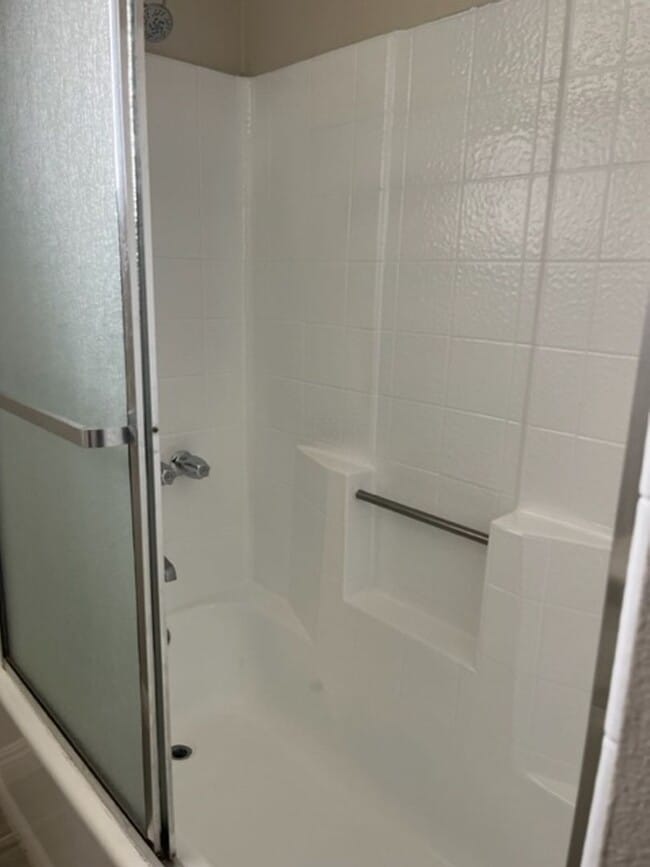 Building Photo - JP3524