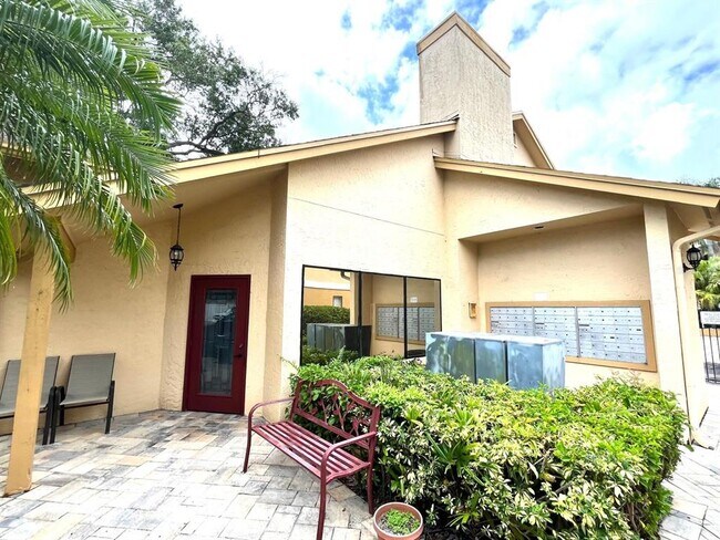 Building Photo - 1550 S Belcher Rd