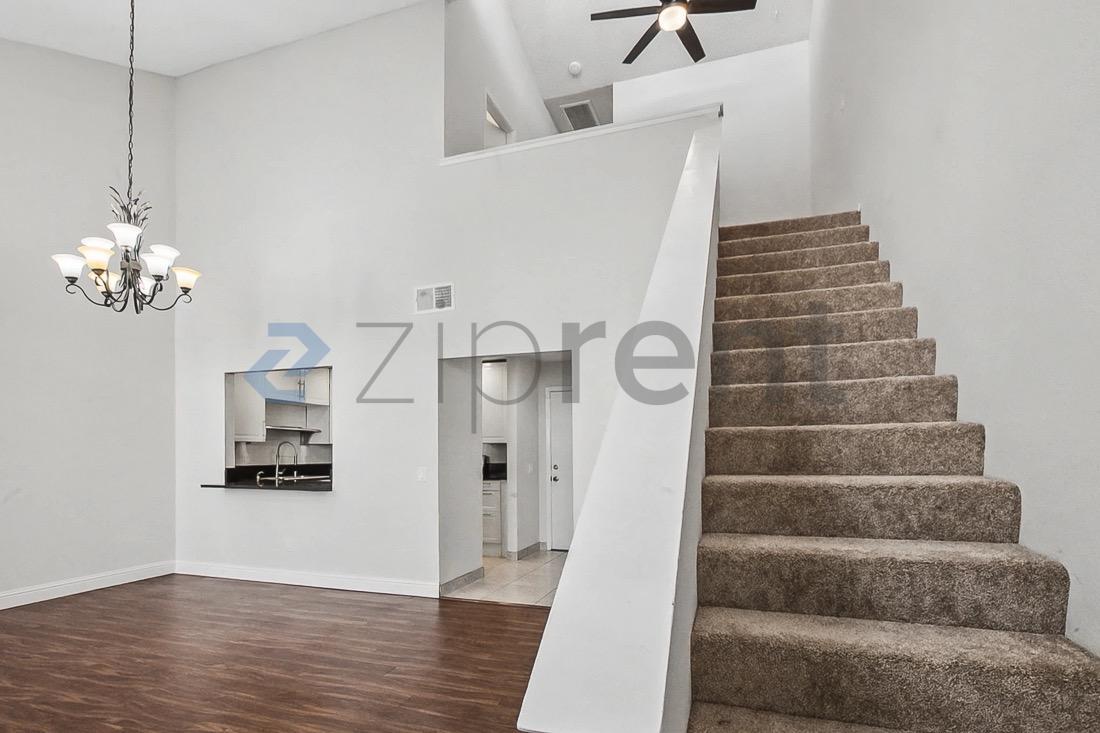 Building Photo - 1604 Hood Rd