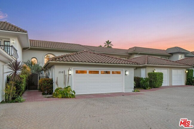 Building Photo - 2305 Canyonback Rd