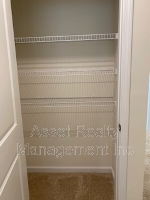 Building Photo - 12134 Evergreen Terrace Ln