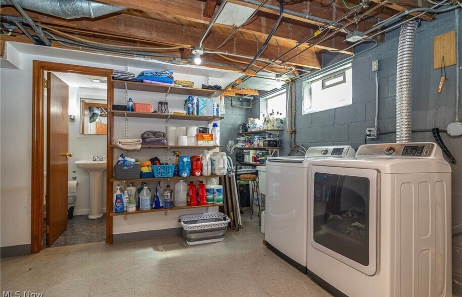 Building Photo - 7615 Ivandale Dr